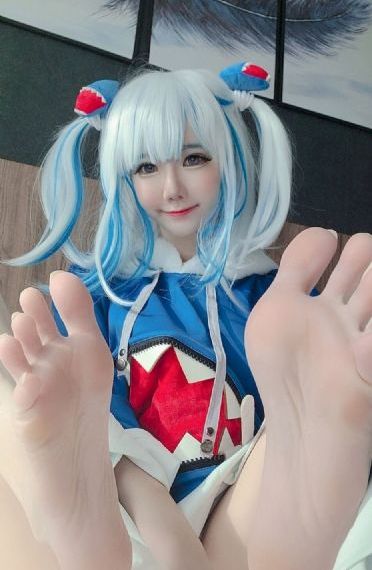 美女露出让男生揉的