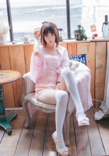 《堕落女教师》在线观看