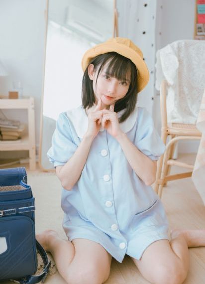 我的亲女让我进去了视频