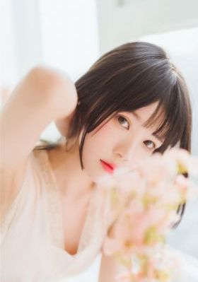 老师好紧开裆蕾丝内裤在线看