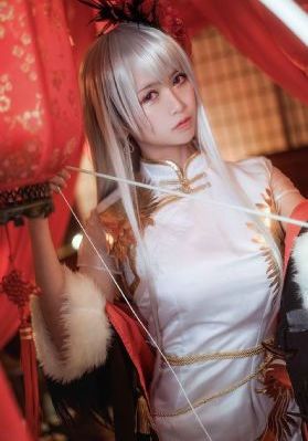 美女的尿囗免费